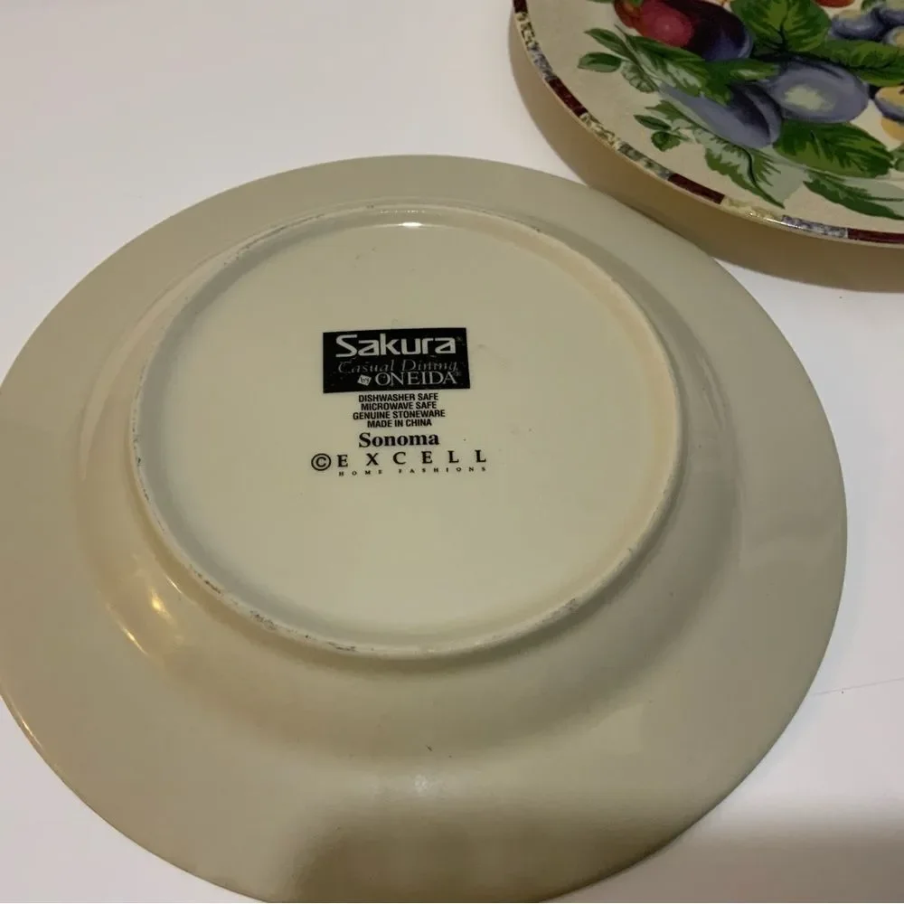 2 Sakura Sonoma Oneida Excell Fruit Pattern Salad Dessert Plates 8.25
